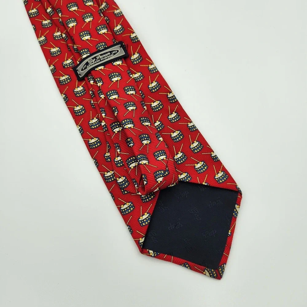 Gap Premium Men's 100% Silk Tie Red Holiday‎ Musical Drums Drumsticks Novelty